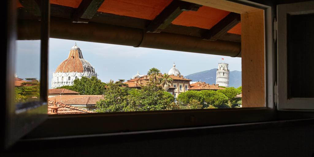 Chambre Triple Mansardée - Vue sur Tour